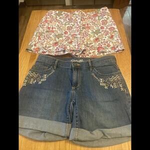 Lot Of 2 Women’s Shorts For Summer Time Wear Loft Eddie Bauer Size 2